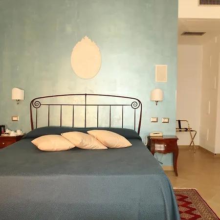ホテル Boutique Il Castellino Relais 4*