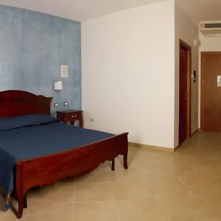 ホテル Boutique Il Castellino Relais 4*
