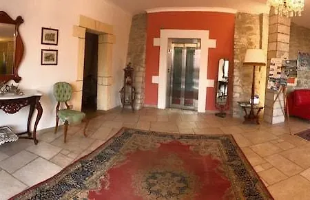 ホテル Boutique Il Castellino Relais ヴィエステ