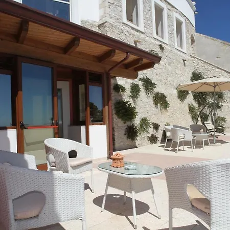 Boutique Il Castellino Relais ホテル 4*