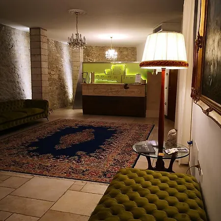 ホテル Boutique Il Castellino Relais ヴィエステ