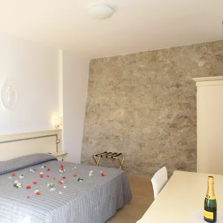 ホテル Boutique Il Castellino Relais