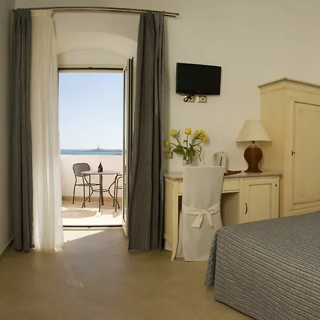 ホテル Boutique Il Castellino Relais